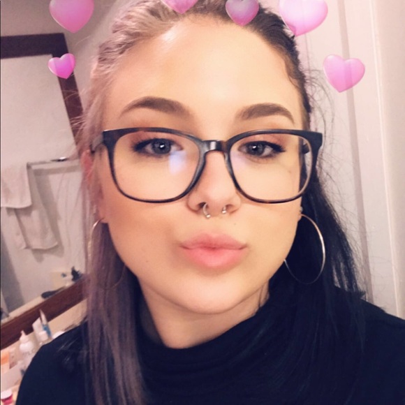 Meet your Posher, Drew - Picture 1 of 1